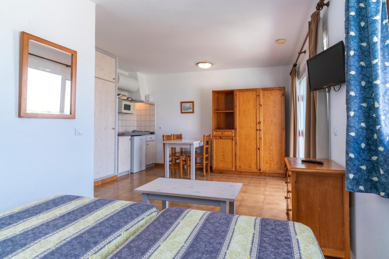 Apartamentos Vista Blanes Cala'N Blanes  Exterior photo